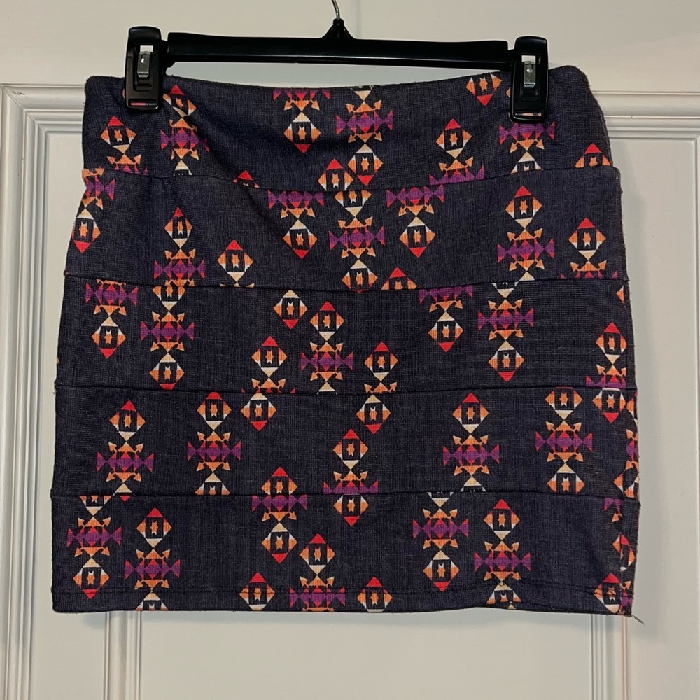 Stretchy Nollie Skirt. Cute pattern.